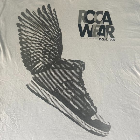 ROCAWEAR (Size XL) Men's Sneaker T-Shirt - Picture 2 of 7